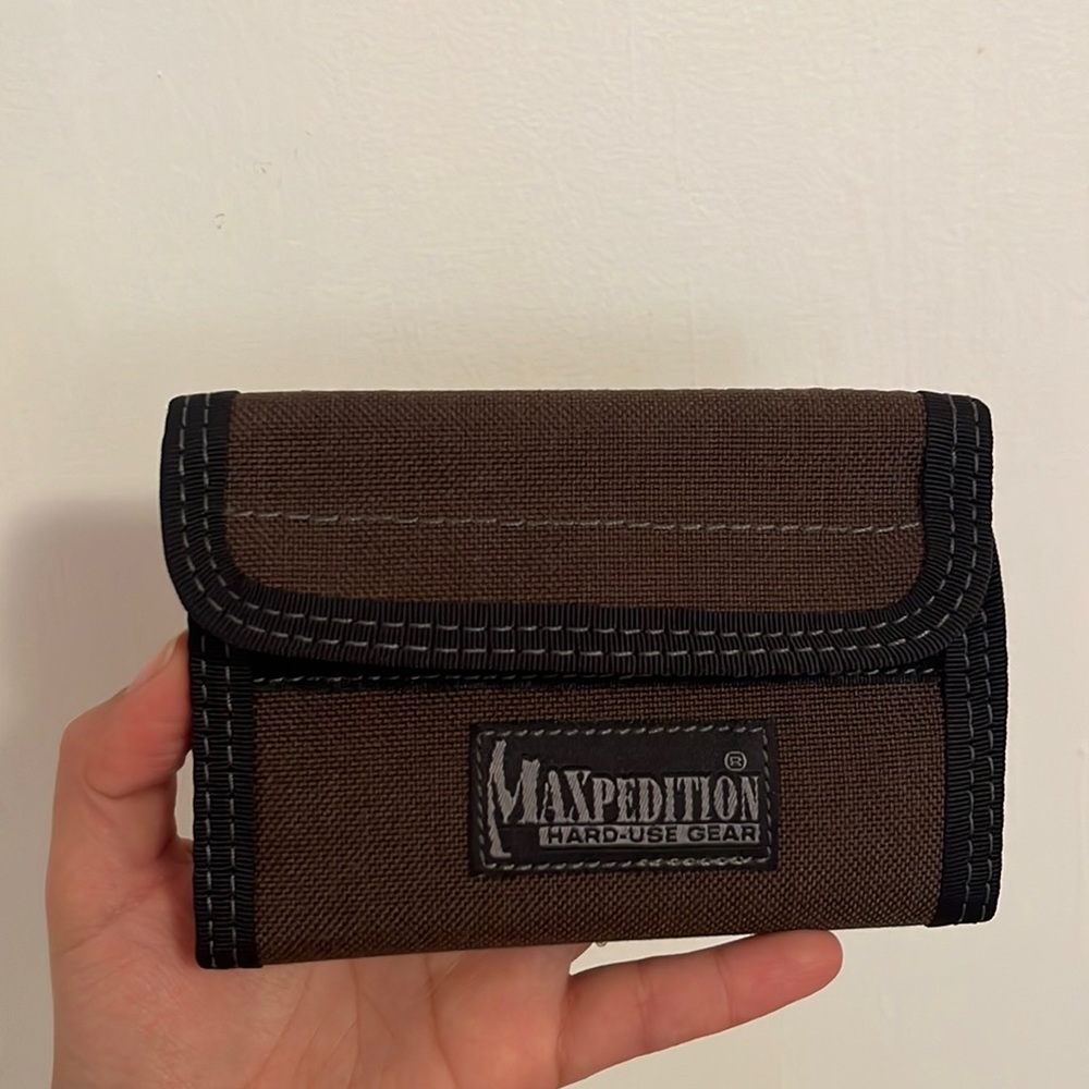 NWT Men’s Teflon wallet, Velcro, black, by maxpedition
